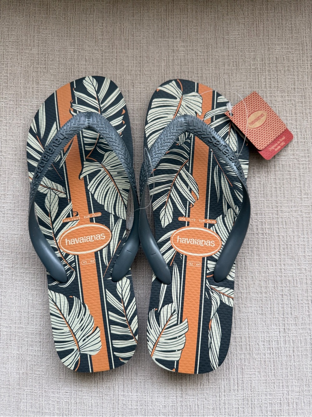 NWT HAVAIANAS Men's Aloha Flip-Flops